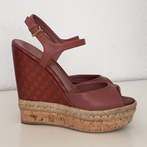 Gucci Shoes - Authentic Gucci Hollie Wedge Sandal Desert Rose